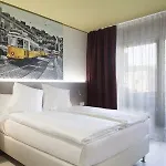 فندق Hotel City Locarno لوكارنو