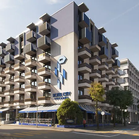 מלון Hotel City Locarno לוקרנו