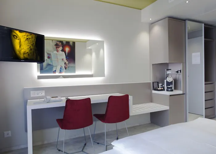 호텔 시티 로카르노