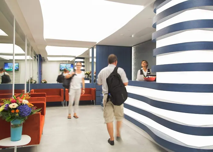 호텔 시티 로카르노 호텔 로카르노