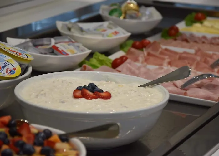 호텔 시티 로카르노 호텔 로카르노