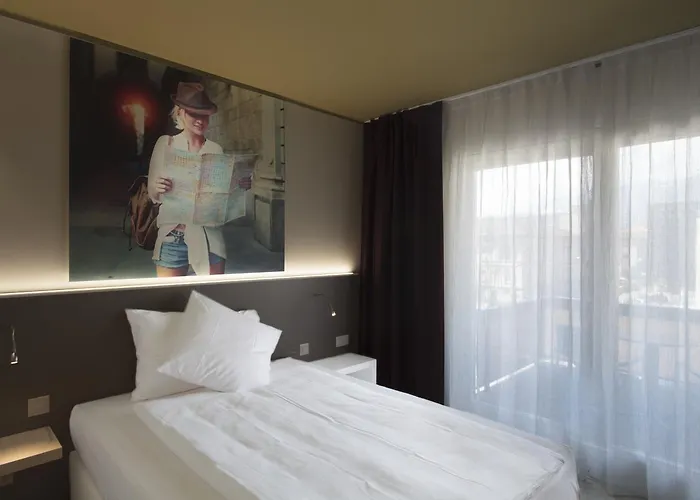 호텔 시티 로카르노 3*