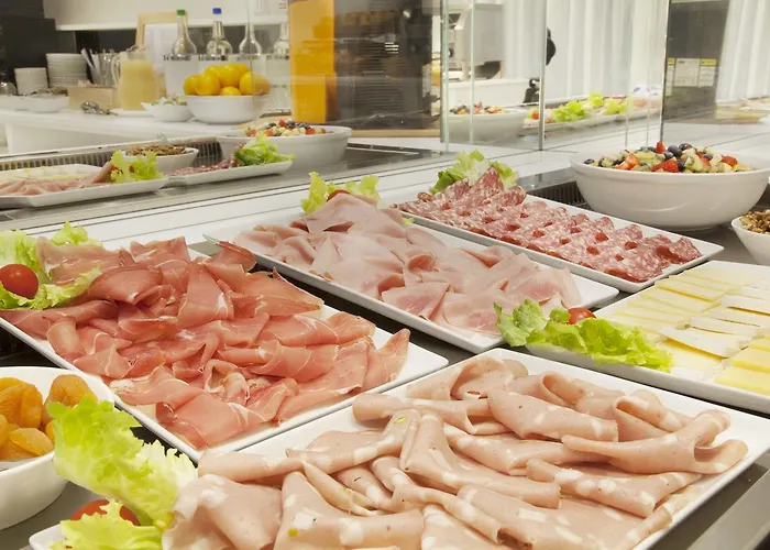 호텔 호텔 시티 로카르노 3*