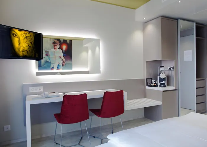 호텔 시티 로카르노 호텔