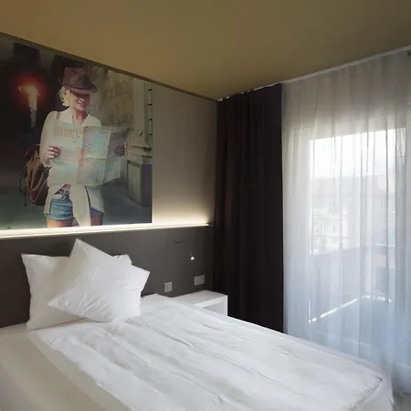 Hotel City Locarno 3*